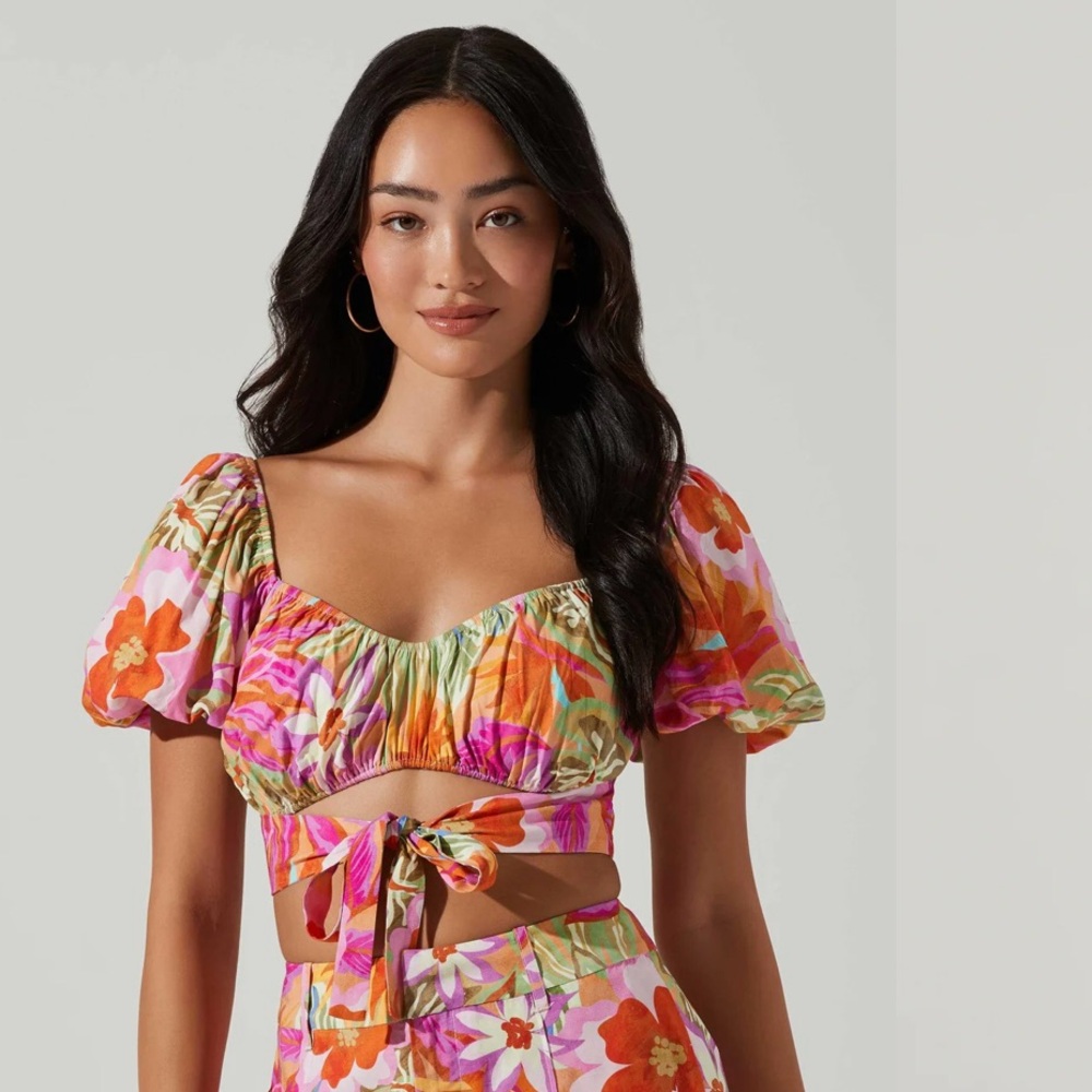 ASTR linen floral puff sleeve crop top